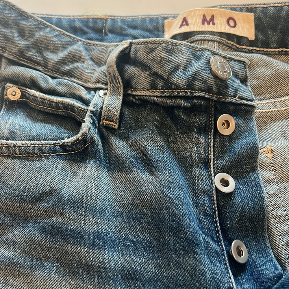 AMO Jeans - Picture 2 of 10